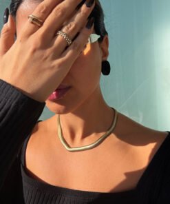Alternative view of The snake necklace